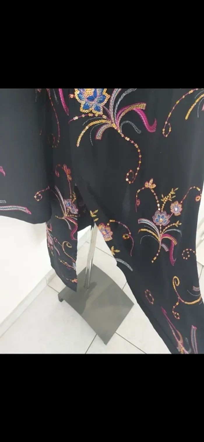 Tunique /robe pailletée neuve - photo numéro 6