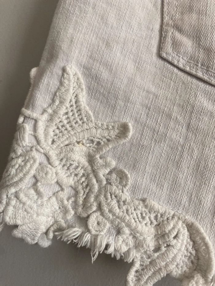 Short jeans blanc - photo numéro 4