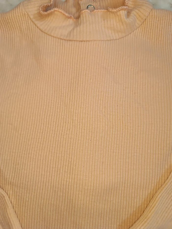 🔸 T-shirt Manches Longues Kiabi – 9 mois 🔸 - photo numéro 3