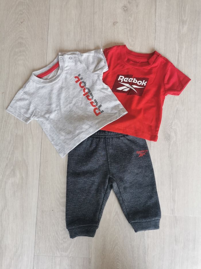 Ensemble Reebok 3 mois - photo numéro 2