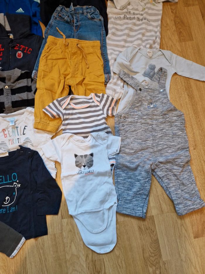 Lot 12 mois - photo numéro 4