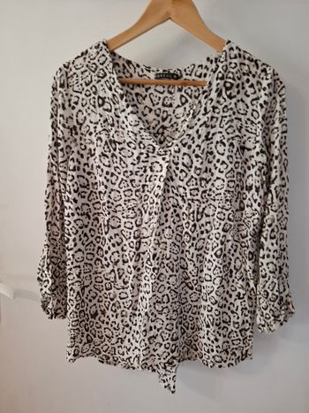 Blouse breal taille 38/40 en très bon état 99% viscose