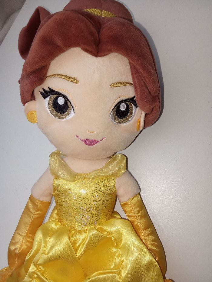 Peluche Disney belle, marron, robe jaune - photo numéro 2