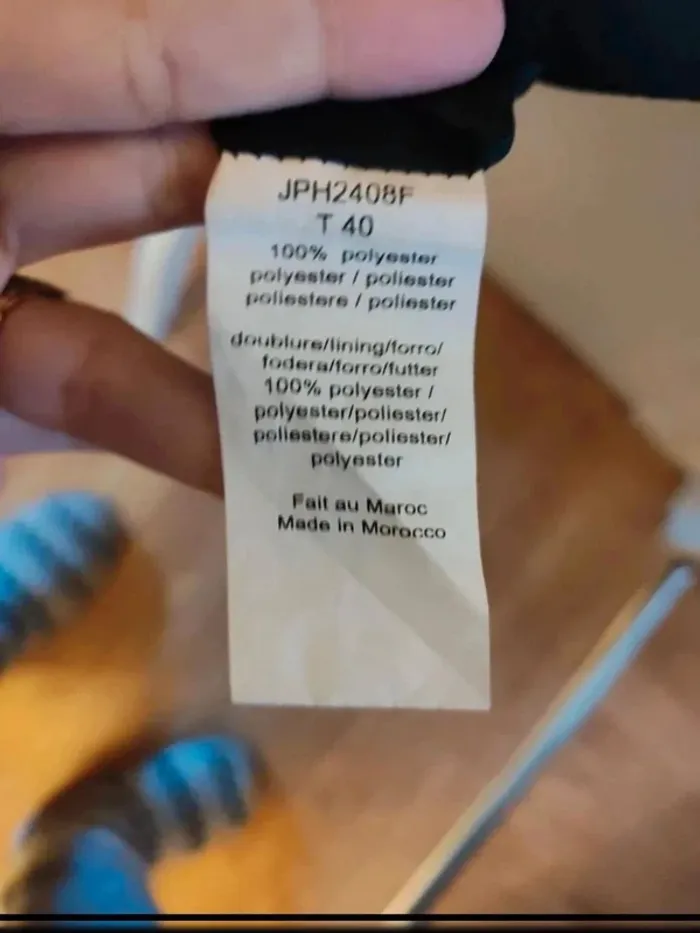 Mini jupe droite texturée noire taille 40 - photo numéro 5