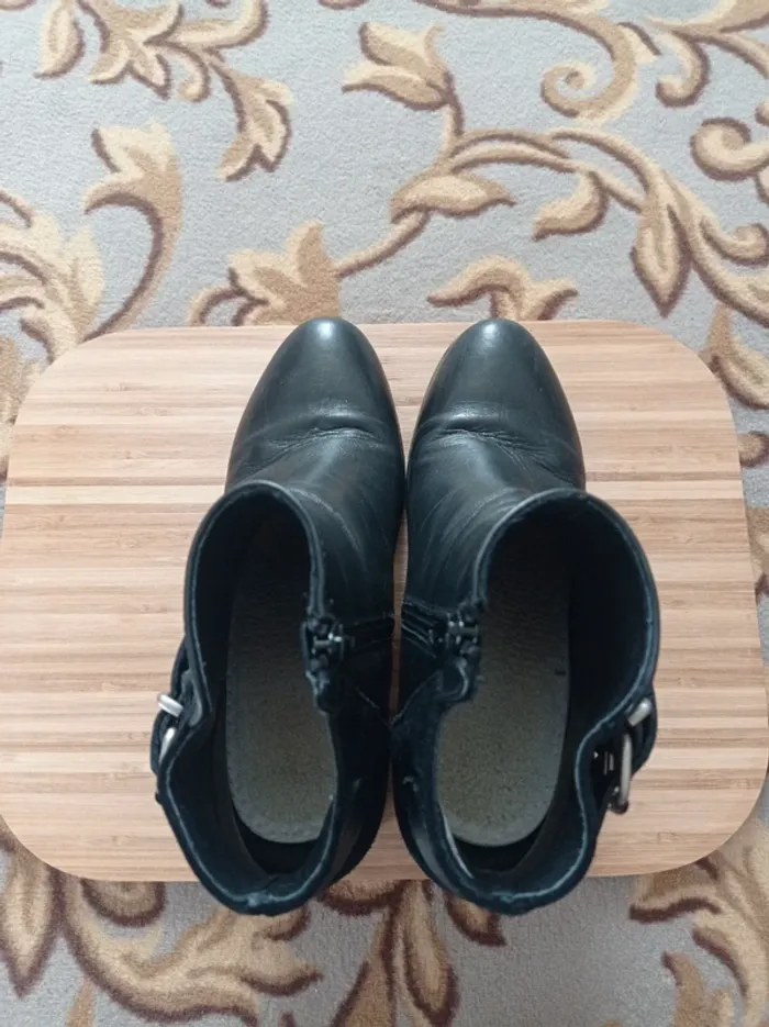 Bottines noires - photo numéro 4