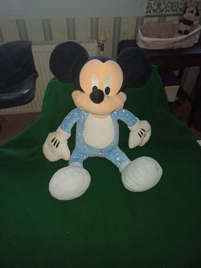 Grand Mickey peluche bleu