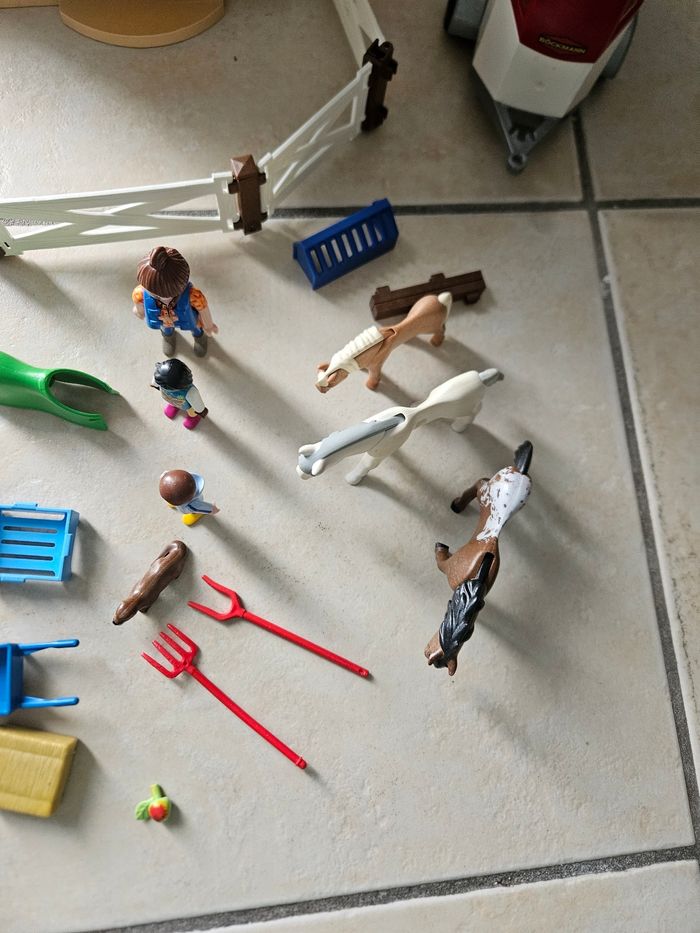 Poney Club + van Playmobil - photo numéro 4