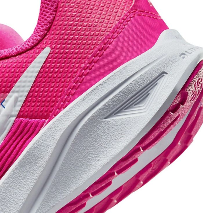 💜 Chaussures de running enfant Star Runner 4
NIKE

Pointure 38 #emyfleury_pointure38femme - photo numéro 18