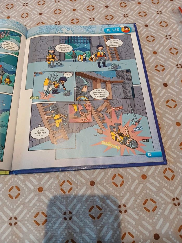 Livre Les chevaliers du moyen âge Playmobil - photo numéro 3
