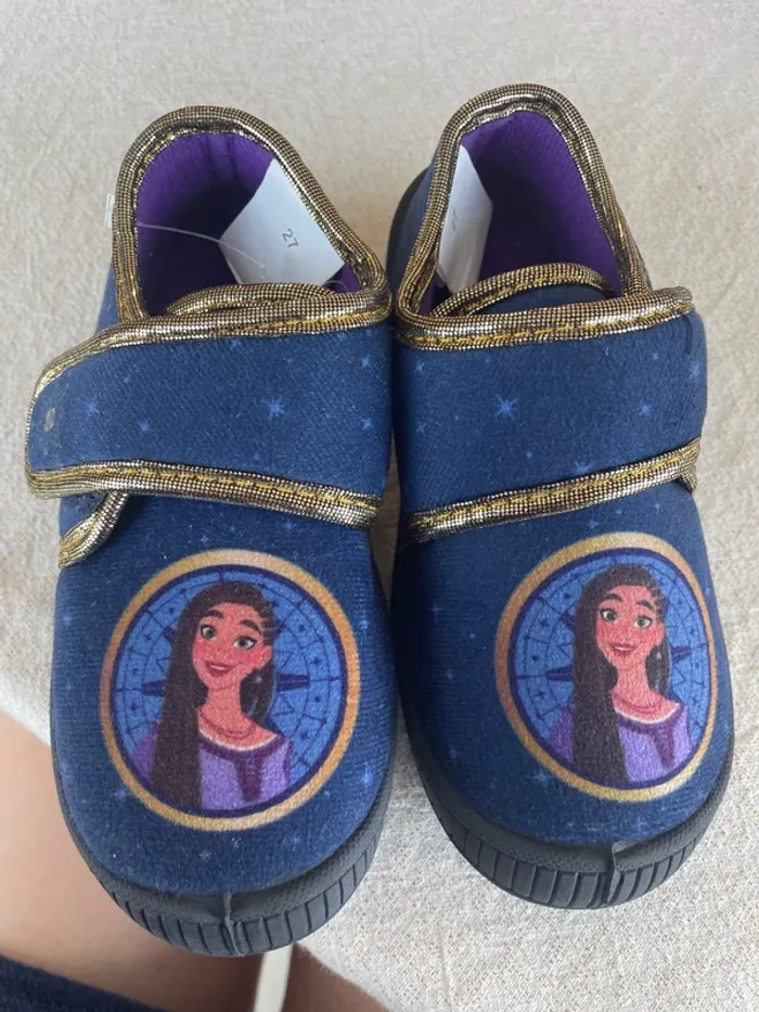 Chaussons, Disney, wish 27. Neuf. - photo numéro 2