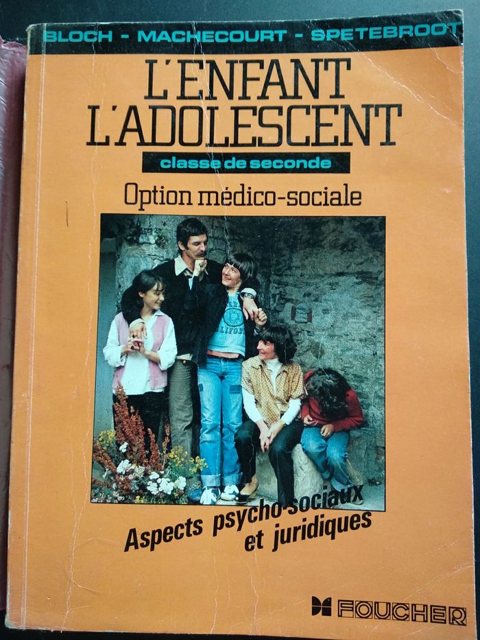 Livre de 1984 L'enfant L'adolescent Classe de seconde