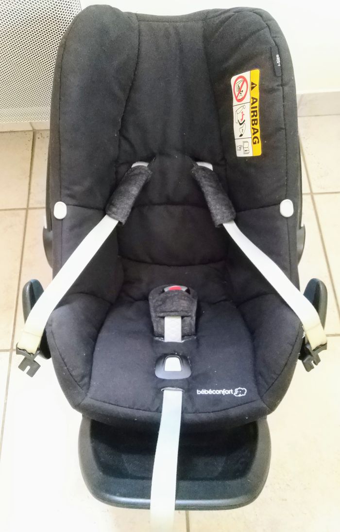 Cosi Bébé confort et sa base isofix - photo numéro 9