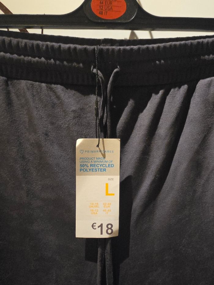 Pantalon jogger suédine gris T.42/44 Primark neuf - photo numéro 2
