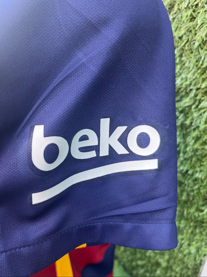 Maillot iniesta Barcelone - photo numéro 9