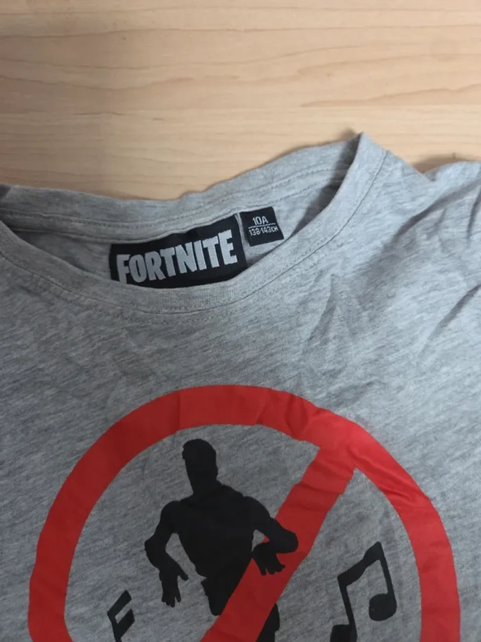 Tee shirt fortnite 10ans garçon - photo numéro 3