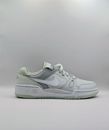 Nike full force taille 37.5 neuves