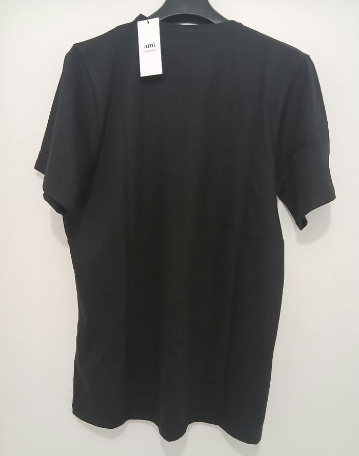 Vends lot T-shirt Patch Ami Paris taille XL, couleur noir et blanc Neuf avec étiquettes - photo numéro 8