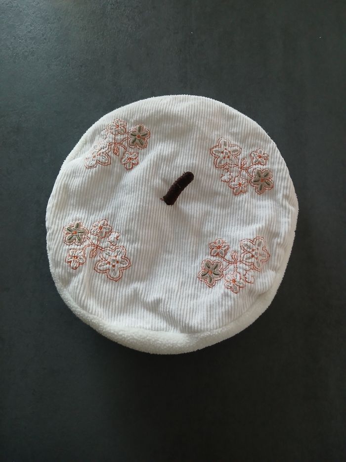 Chapeau style gavroche 
47 cm