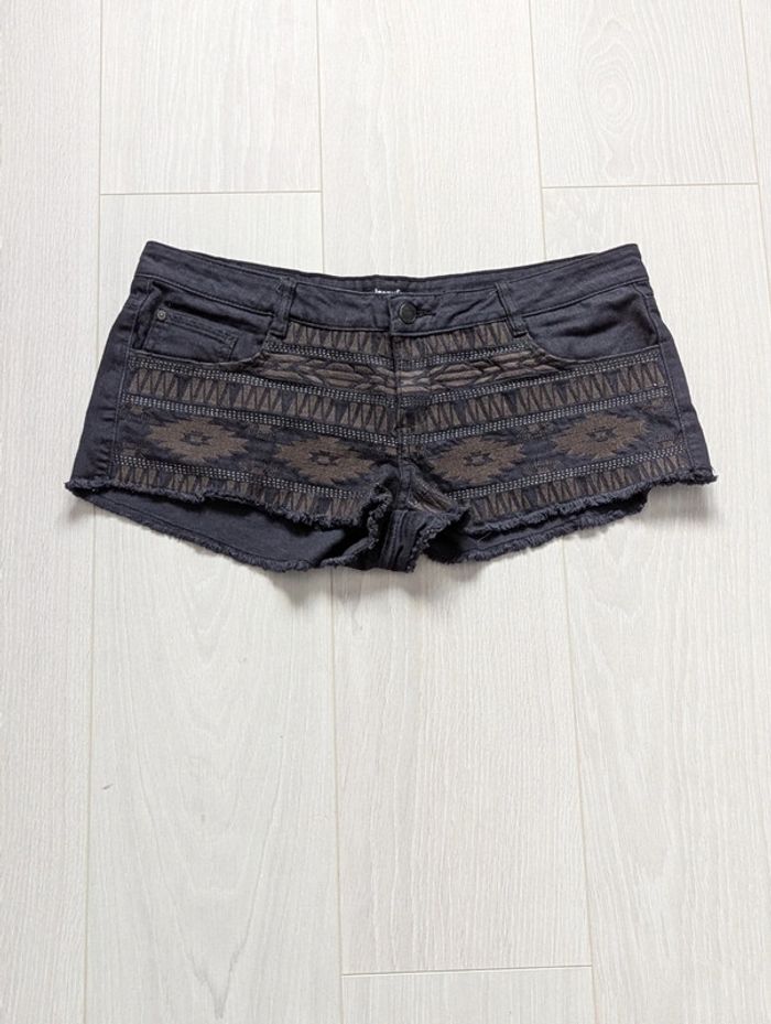 Short court femme 40