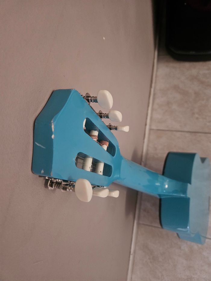 Guitare reine des neiges - photo numéro 2