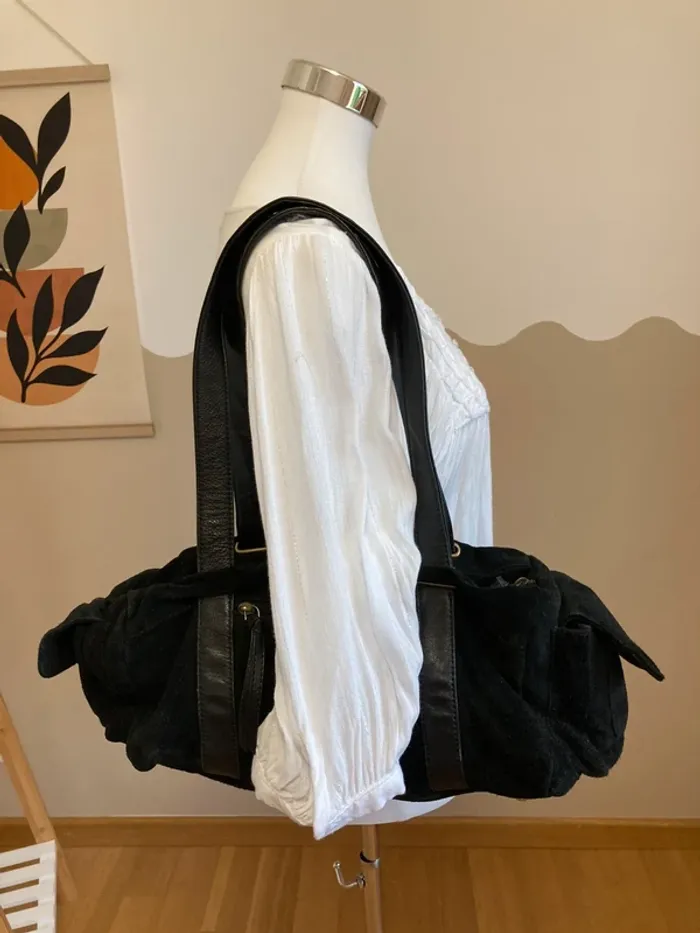 Sac vintage en cuir et croûte de cuir noir très bon état [ref 2506SBl 112] - photo numéro 11