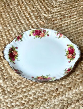 Plat rond en porcelaine Royal Albert