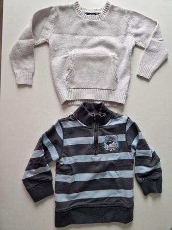 Lot de 2 pulls okaïdi et nky 5 ans