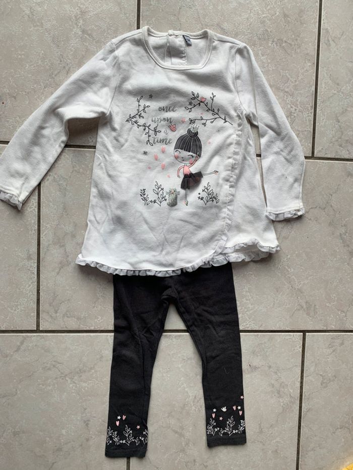 Ensemble fille 23 mois