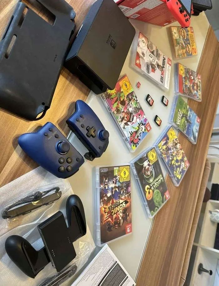 Nintendo switch oled - photo numéro 2
