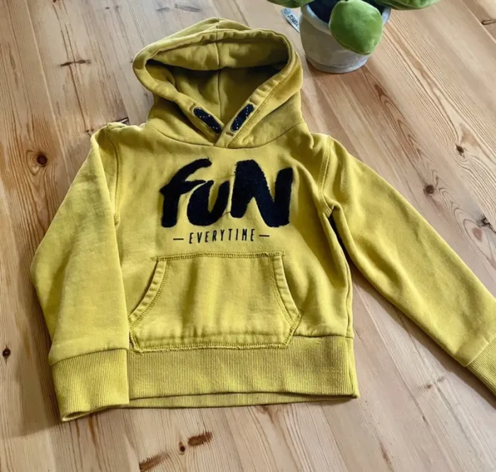 Sweat-shirt jaune moutarde 4 ans