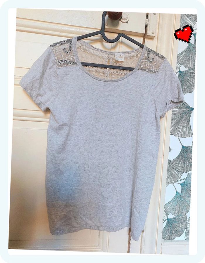 Top cachemire et dentelle 38