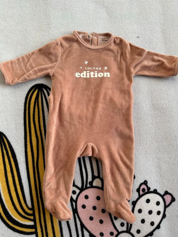 Lot de pyjamas Kiabi velour 6 mois - photo numéro 5