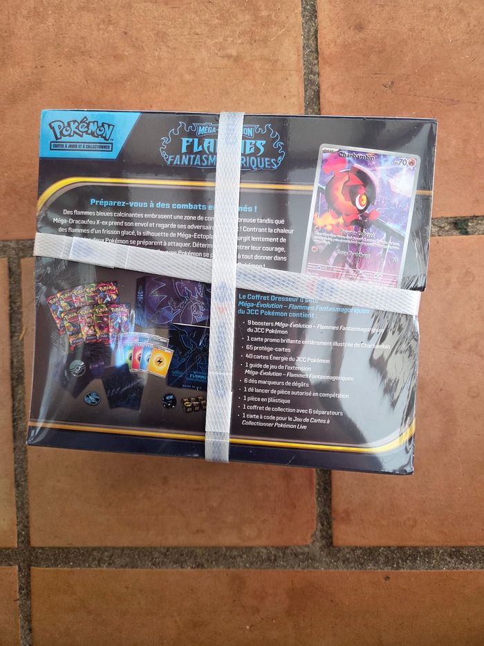 ETB Pokémon Flammes Fantasmagoriques - photo numéro 3