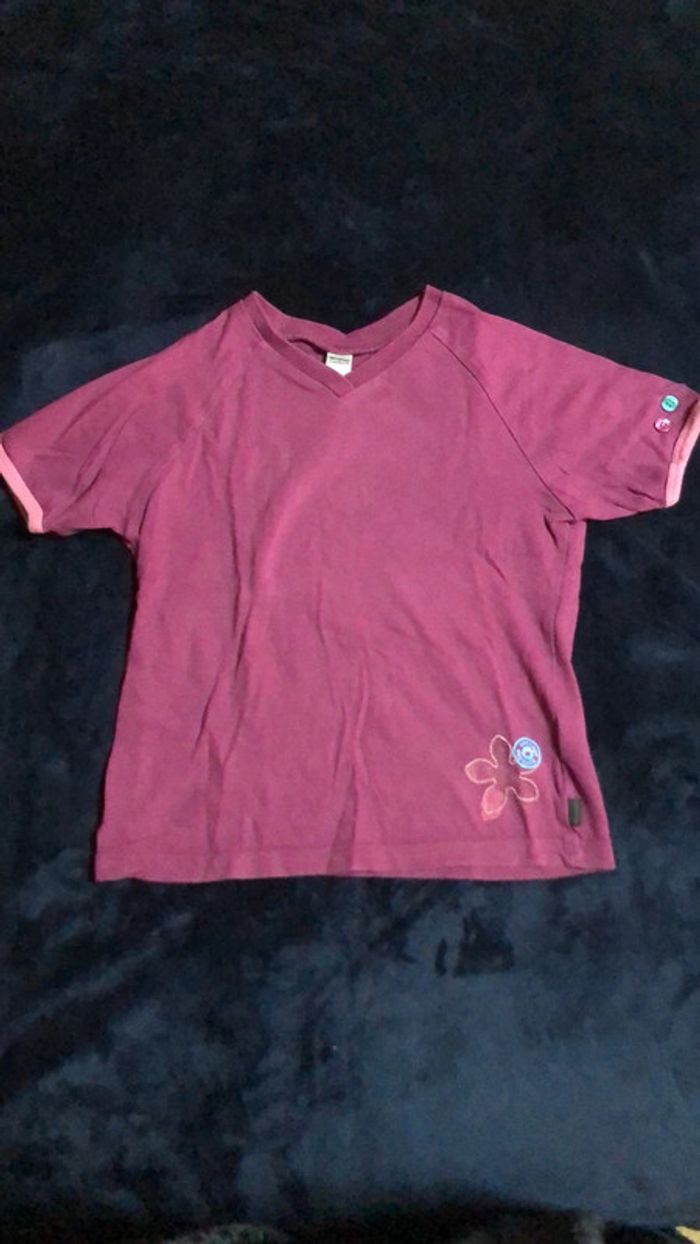 T-shirt Décathlon / Quechua fille 8 ans
