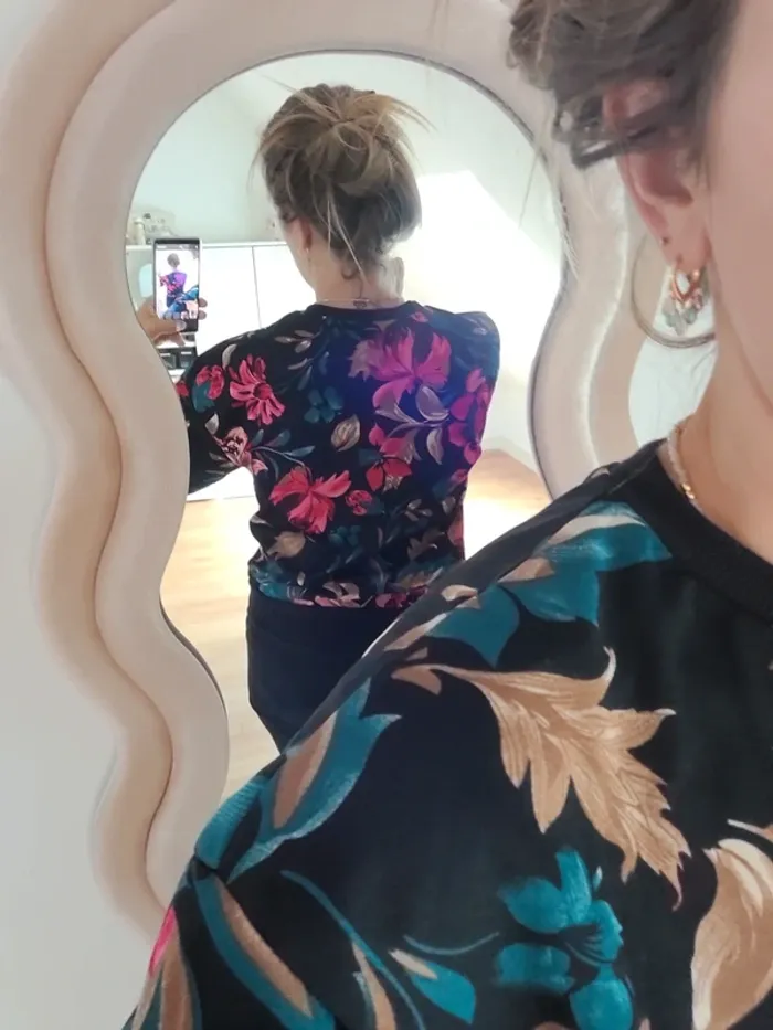 Pull fleuri - photo numéro 3