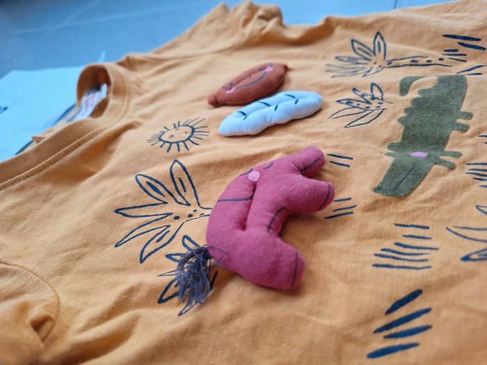 T shirt neuf 9 mois du pareil au meme - photo numéro 5