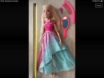 Très grande barbie
