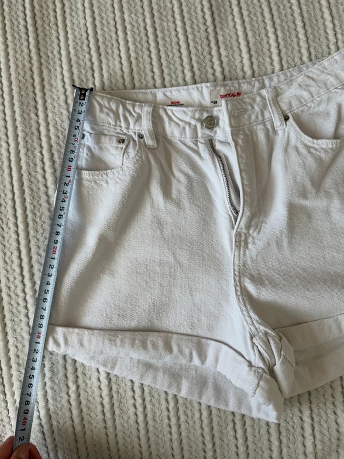 Magnifique short blanc / Taille 38 - photo numéro 4