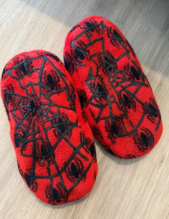 Chausson Spiderman 23 24 - photo numéro 2