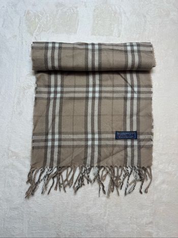 Écharpe Burberrys vintage – 100% Lambswool – Made in England
