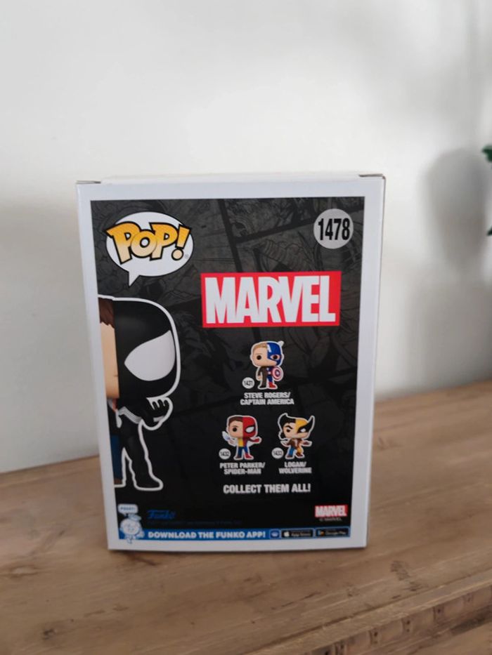 Figurine funko pop  Peter Parker symbiote suit 1478 - photo numéro 3