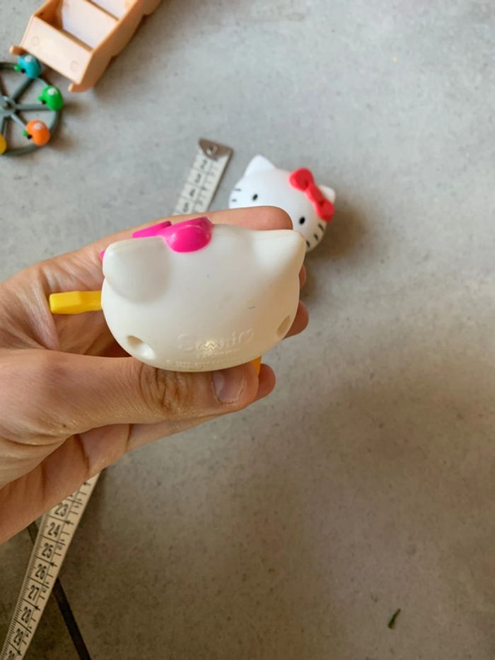 Lot sanrio hello kitty figurine Guitar robe - photo numéro 3