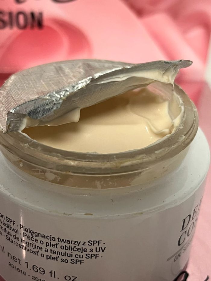 Crème anti âge derma cosmetics - photo numéro 6