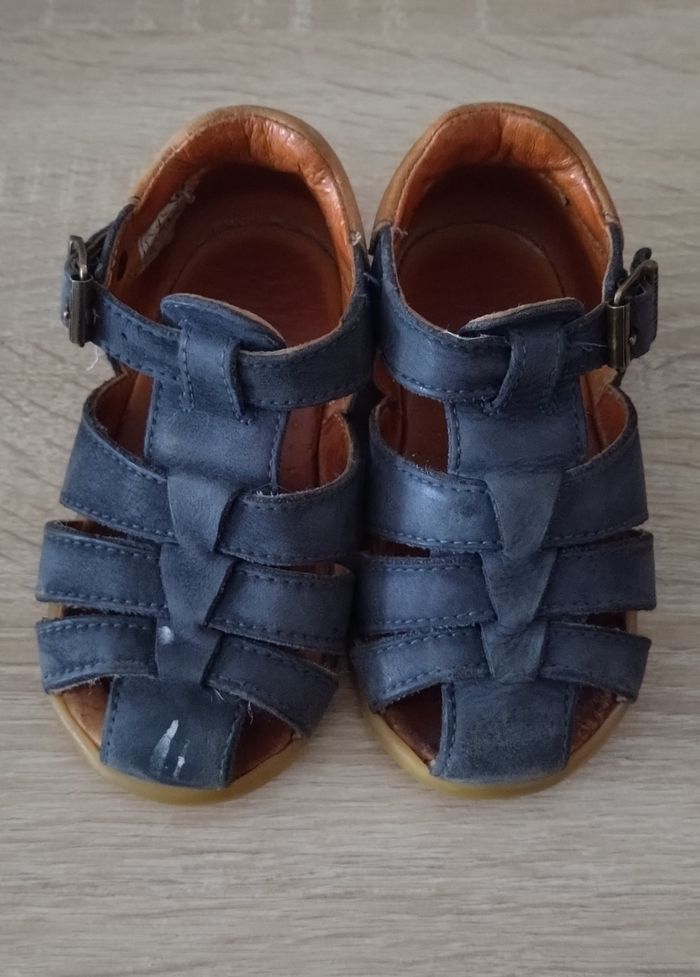 Chaussure ouverte 21
