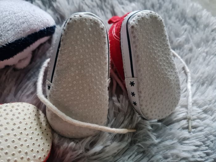 lot X3 chaussures / chausson bébé 0/6 mois - photo numéro 9