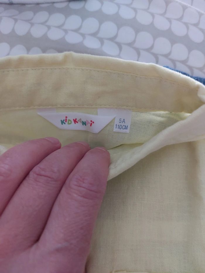 2 chemisettes 5ans - photo numéro 3