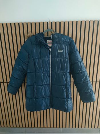 Doudoune fille taille 12 marque levis