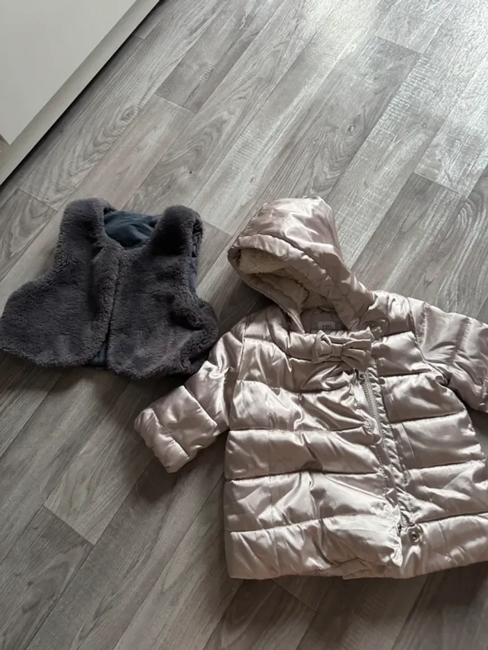 Très gros lot de vêtement fille 1 ans - photo numéro 10