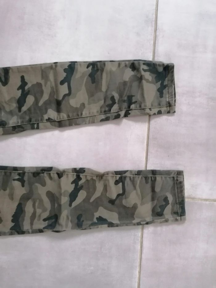 Jean kaki armée femme taille 36 stradivarius - photo numéro 5