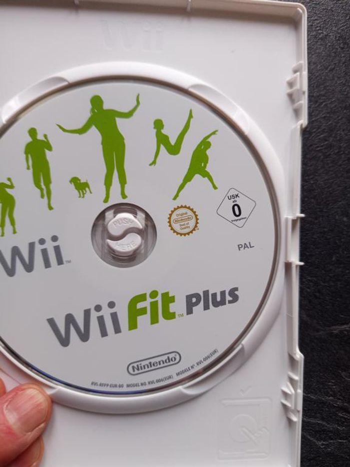 Nintendo - Wii - Wii fit plus - photo numéro 8